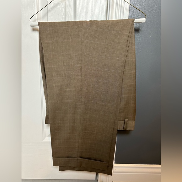 Jos A Bank suit. Brown and blue windowpane - Picture 3 of 7